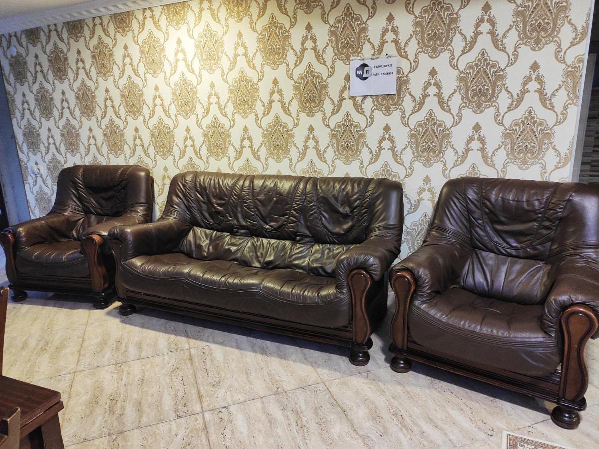 Sophia'S Guesthouse Степанцмінда Екстер'єр фото